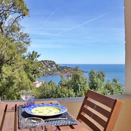 Et Terrasse Vue - Les Cles De L Esterel
